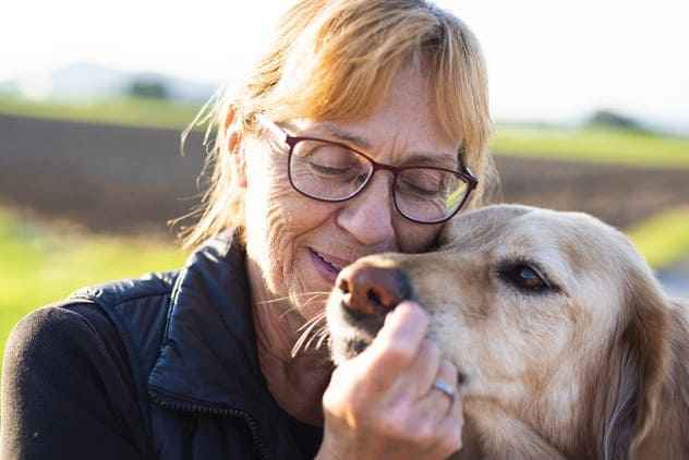 Terapia con animales para personas mayore